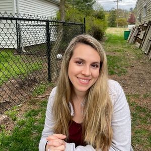 Meet your Posher, Daniela